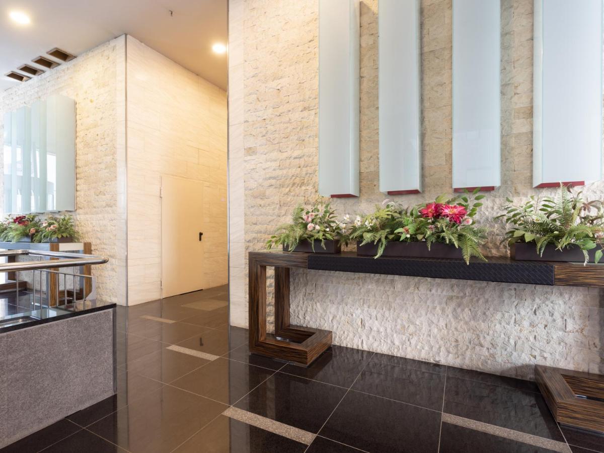 Live Cruz Tower Apartment *